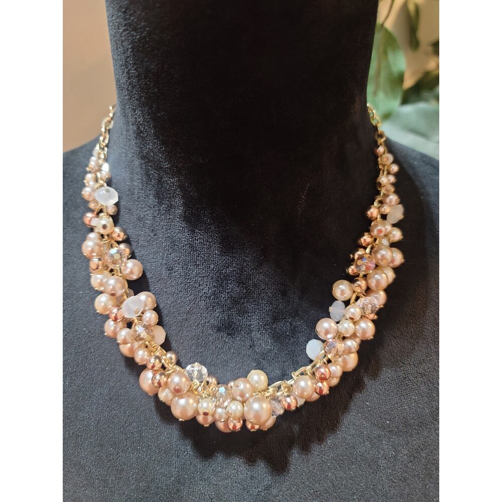 Women's Gold Chain Pearl Cluster Necklace With Lobster Clasp By The Limited - Picture 2 of 7